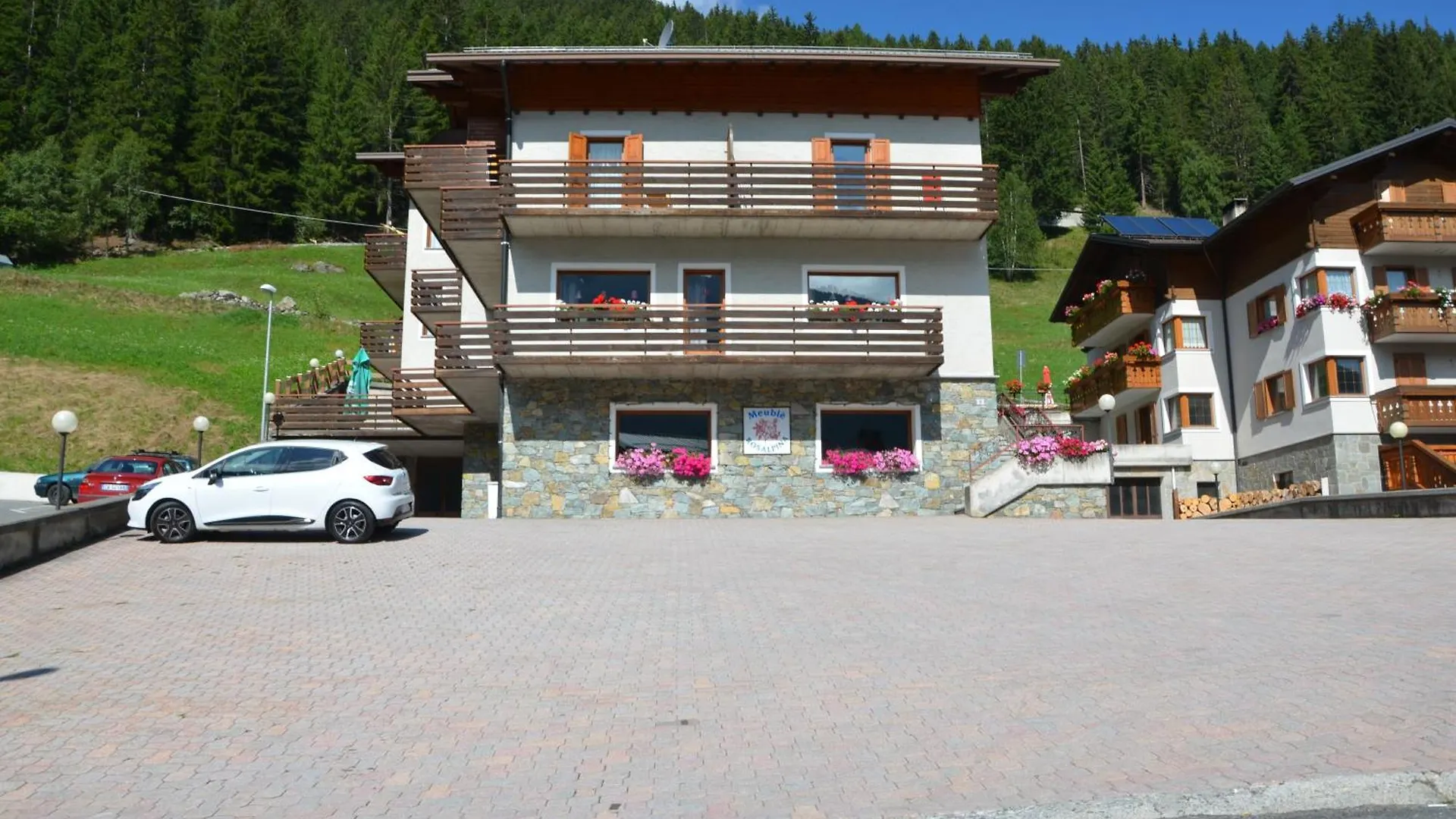 Meuble Rosalpina Hotel Valdidentro Isolaccia