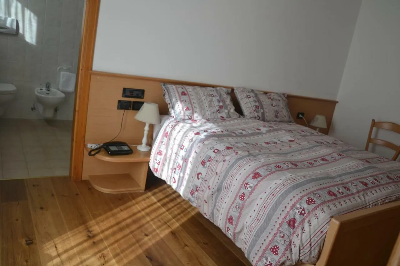 Meuble Rosalpina Hotel Valdidentro 3*, Isolaccia