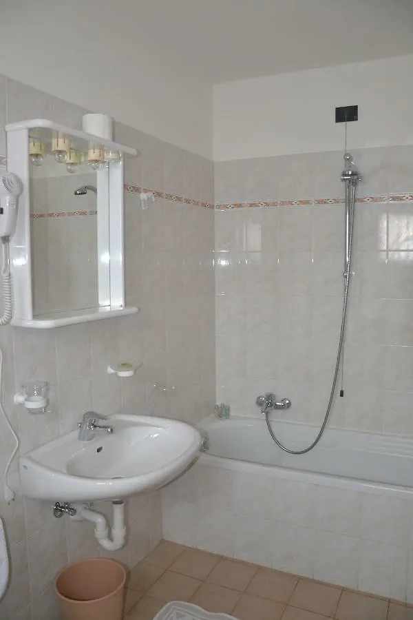 Meuble Rosalpina Hotel Valdidentro Isolaccia